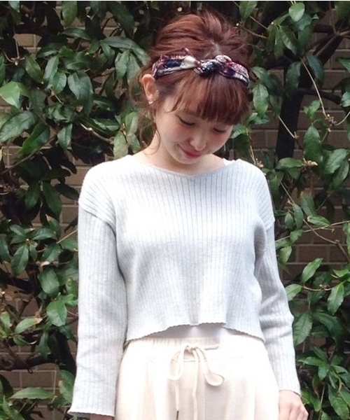 Chico（チコ）の「【who's who Chico】 短丈リブトップス（ニット/セーター・レディース・アイボリー/ピンクベージュ/グレー/ライトグリーン・FREE）」の16枚目の写真