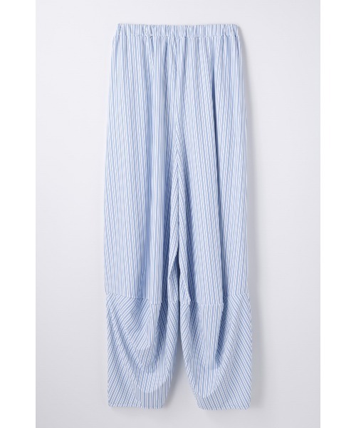ENFOLD(エンフォルド)の「BOX-TUCK PANTS(その他パンツ・レディース・ホワイト・38/36)」の1枚目の写真