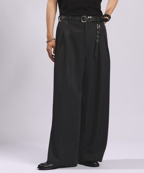 RAGEBLUE(レイジブルー)の「【LUXURY+EASY】<イージーケア> CHARM DETAIL PLEATED WIDE SLACKS/ラグイージーチャーム付きタックワイドスラックス【セットアップ対応】(スラックス・メンズ・ブラック/パープル/グレー/ワインレッド/ブラック系その他・MEDIUM/LARGE)」の6枚目の写真