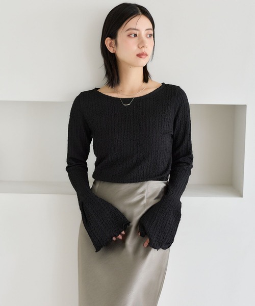 mysty woman（ミスティウーマン）の「フレアスリーブカットソー長袖　 1077976（Tシャツ/カットソー・レディース・ブラック/ブラウン/オフホワイト・FREE）」の17枚目の写真