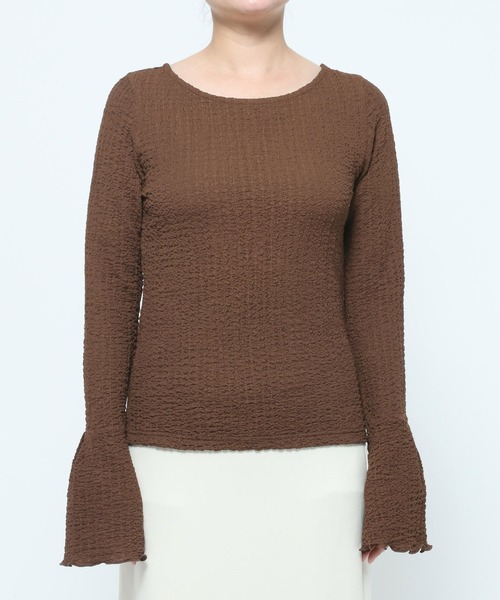 mysty woman（ミスティウーマン）の「フレアスリーブカットソー長袖　 1077976（Tシャツ/カットソー・レディース・ブラック/ブラウン/オフホワイト・FREE）」の18枚目の写真