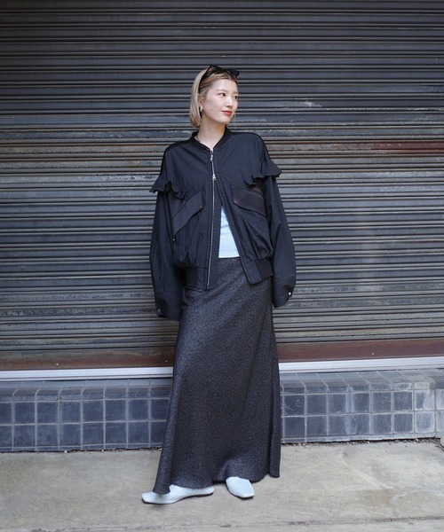 Ameri(アメリ)の「MILITARY NYLON FRILL BLOUSON(ブルゾン・レディース・ブラック/カーキ/アイボリー・SMALL/MEDIUM)」の17枚目の写真