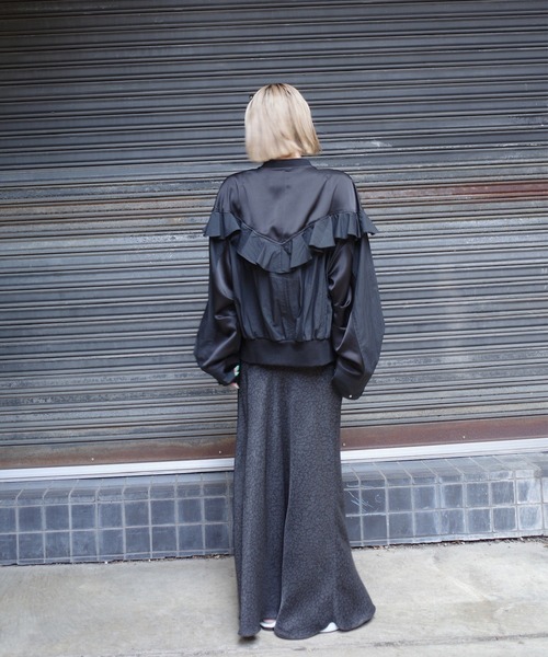 Ameri(アメリ)の「MILITARY NYLON FRILL BLOUSON(ブルゾン・レディース・ブラック/カーキ/アイボリー・SMALL/MEDIUM)」の18枚目の写真