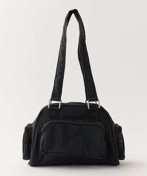 AO2(アオズ)の「Single-handle nylon handbag with gusset / ワンハンドル マチあり ナイロンハンドバッグ 2026年 夏 夏服(ハンドバッグ・レディース・ブラック・FREE)」の1枚目の写真