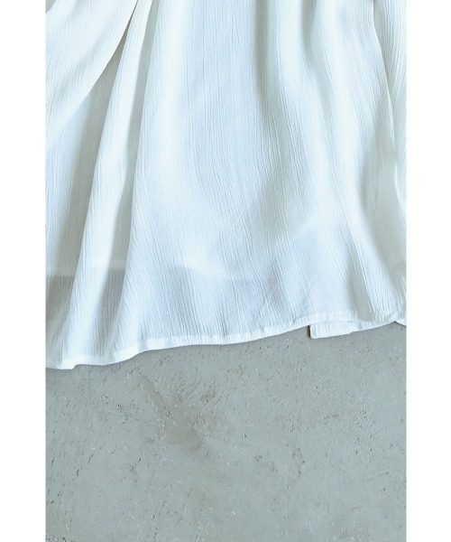 marjour(マージュール)の「AIRY CREPE OPEN TUNIC(シャツ/ブラウス・レディース・ブラック/オフホワイト・M)」の5枚目の写真