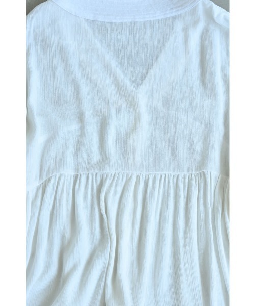 marjour(マージュール)の「AIRY CREPE OPEN TUNIC(シャツ/ブラウス・レディース・ブラック/オフホワイト・M)」の8枚目の写真