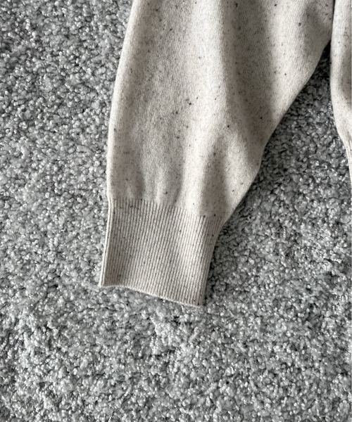crepuscule(クレプスキュール)の「crepuscule L/s v neck(ニット/セーター・メンズ・ホワイト・2/1)」の3枚目の写真