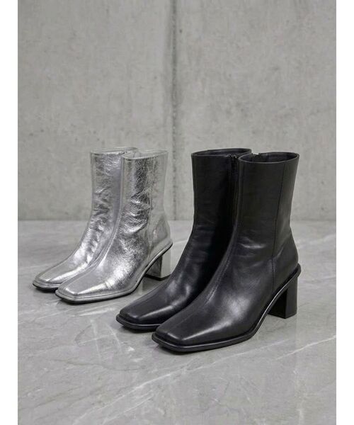 MURUA(ムルーア)の「スクエアトゥミドルブーツ(ブーツ・レディース・シルバー/ブラック・23.5/22.5/24.5)」の3枚目の写真