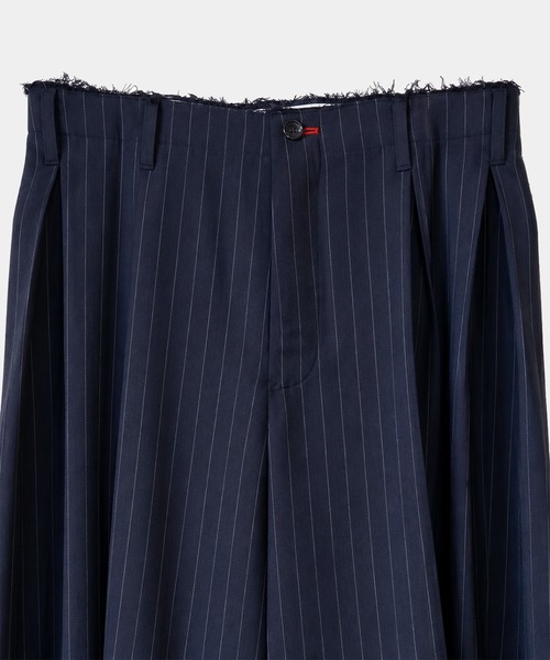 KHOKI(コッキ)の「【KHOKI】Pleats bonded wool pants(スラックス・メンズ・ブラック/ネイビー・1/2/3)」の4枚目の写真
