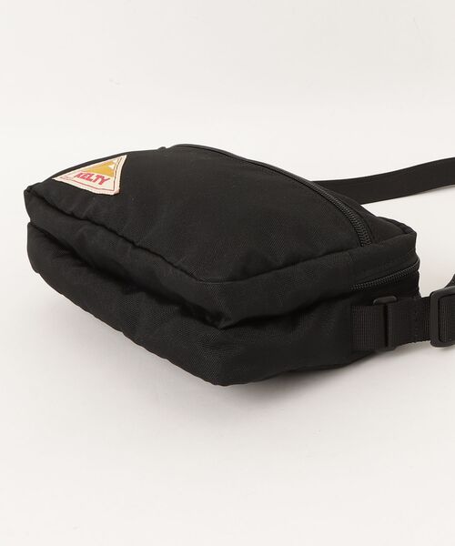 KELTY（ケルティ）の「ケルティ KELTY ES RECTANGLE ZIP SHOULDER S（ショルダーバッグ・メンズ・その他・ONE SIZE）」の3枚目の写真