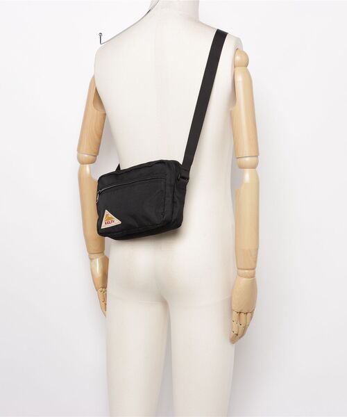 KELTY（ケルティ）の「ケルティ KELTY ES RECTANGLE ZIP SHOULDER S（ショルダーバッグ・メンズ・その他・ONE SIZE）」の5枚目の写真