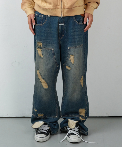 THEVINYLHOUSE（ザバイニルハウス）の「DESTROYED BOOTS CUT DENIM PANTS BLUE（デニムパンツ・レディース・その他・SMALL/MEDIUM/LARGE）」の3枚目の写真