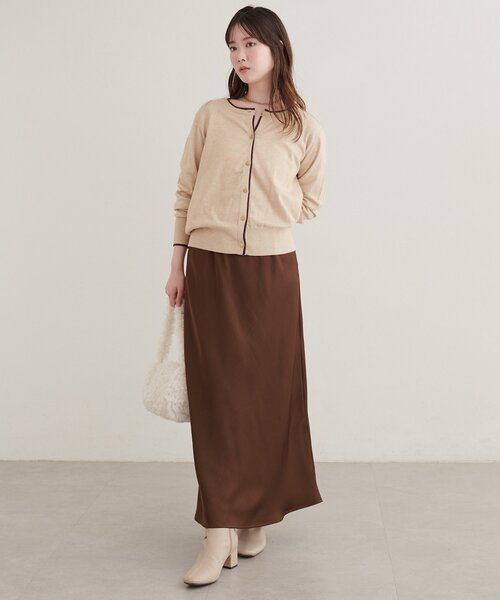 natural couture（ナチュラルクチュール）の「配色金ボタンもちもちカーディガン（カーディガン/ボレロ・レディース・オフホワイト/ネイビー/ブラウン/ベージュ/ブラック・FREE）」の16枚目の写真