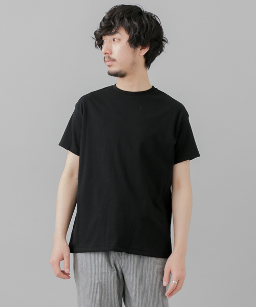 URBAN RESEARCH（アーバンリサーチ）の「UR イニシャルラフィーショートスリーブTシャツ（Tシャツ/カットソー・メンズ・グレー/ブラック/ホワイト・MEDIUM/LARGE）」の2枚目の写真