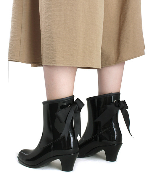 RANDA（ランダ）の「バックリボンレインブーツ（レインシューズ・レディース・ブラック/ネイビー・LL/L/M/S）」の4枚目の写真