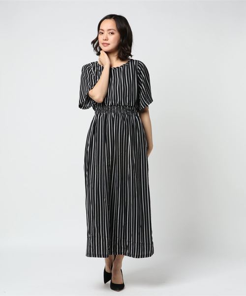 meJane（ミージェーン）の「ジョーゼット半袖ワンピース（ワンピース・レディース・ホワイト×ブラック/ブラック/ブラック系その他/ブラック×ホワイト/ブラック×イエロー/ネイビー/イエロー/レッド・フリー）」の4枚目の写真