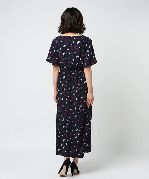 meJane（ミージェーン）の「ジョーゼット半袖ワンピース（ワンピース・レディース・ホワイト×ブラック/ブラック/ブラック系その他/ブラック×ホワイト/ブラック×イエロー/ネイビー/イエロー/レッド・フリー）」の10枚目の写真