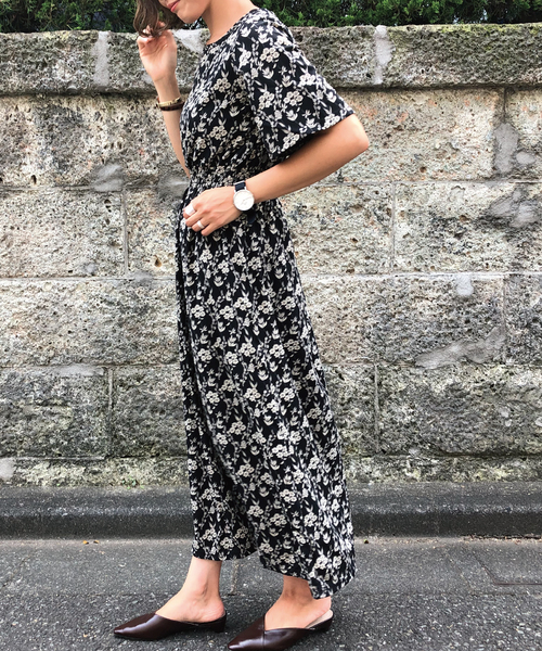 meJane（ミージェーン）の「ジョーゼット半袖ワンピース（ワンピース・レディース・ホワイト×ブラック/ブラック/ブラック系その他/ブラック×ホワイト/ブラック×イエロー/ネイビー/イエロー/レッド・フリー）」の13枚目の写真