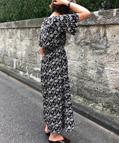 meJane（ミージェーン）の「ジョーゼット半袖ワンピース（ワンピース・レディース・ホワイト×ブラック/ブラック/ブラック系その他/ブラック×ホワイト/ブラック×イエロー/ネイビー/イエロー/レッド・フリー）」の14枚目の写真