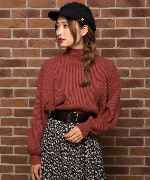 SpRay（スプレイ）の「【WEB限定】ボリューム袖ボトルネックニット（ニット/セーター・レディース・ブラック/ブラウン/グレー/オフホワイト/グリーン/マスタード/キャメル/ワイン・FREE）」の5枚目の写真