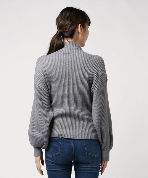 SpRay（スプレイ）の「【WEB限定】ボリューム袖ボトルネックニット（ニット/セーター・レディース・ブラック/ブラウン/グレー/オフホワイト/グリーン/マスタード/キャメル/ワイン・FREE）」の10枚目の写真