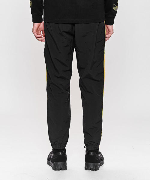adidas Originals（アディダスオリジナルス）の「＜adidas