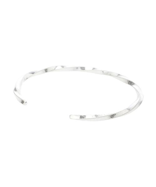 YECCA VECCA（イェッカヴェッカ）の「・ツイストバングル（バングル/リストバンド・レディース・シルバー/ゴールド・FREE）」の7枚目の写真