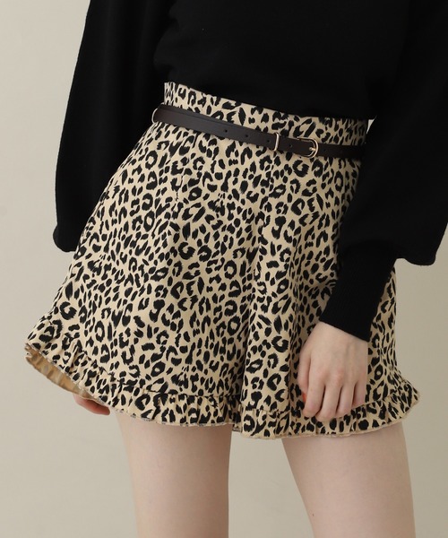 one after another NICE CLAUP(ワンアフターアナザーナイスクラップ)の「フリルショートパンツ(その他パンツ・レディース・カーキ/ホワイト系その他/ブラウン系その他/ベージュ系その他・FREE)」の3枚目の写真