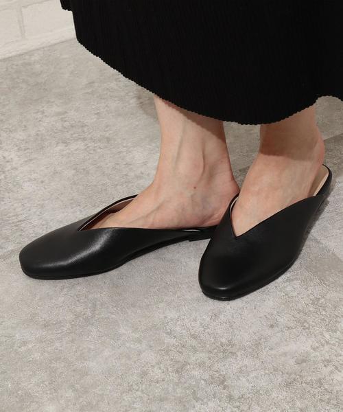 coen（コーエン）の「【WEB限定カラー】Vカットフラットミュール#（サンダル・レディース・ブラック/ライム/ナチュラル/ライラック/ブラウン/ベージュ・SMALL/LARGE/MEDIUM）」の9枚目の写真