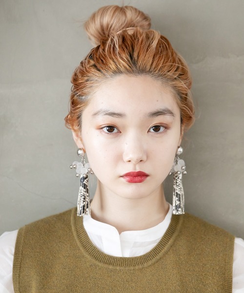 BOEMY(ボエミー)の「つぶつぶビーズ レザーロングタッセルピアス(ピアス(両耳用)・レディース・パイソン・FREE)」の2枚目の写真