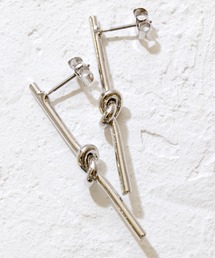 florist | 【2種展開】ノットリボンのシンプルメタルピアス(ピアス（両耳用）)