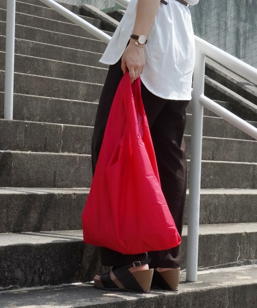 KIND BAG(カインドバッグ)の「〈KIND BAG/カインドバッグ〉プラスチック再生エコバッグ(エコバッグ/サブバッグ)」|チェリーピンク