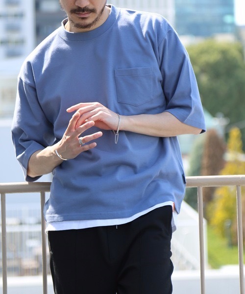 OUTDOOR PRODUCTS(アウトドアプロダクツ)の「【OUTDOOR PRODUCTS/アウトドアプロダクツ】肉厚でヘタらないヘビロテ確実Tシャツ ボックスシルエット ユニセックスサイジング ポケット付き ヘビーウェイト5分袖Tシャツカットソー(Tシャツ/カットソー・メンズ・チャコールグレー/ブルー系その他/ダークベージュ/アイボリー/ブラウン・SMALL/MEDIUM/LARGE/X-LARGE)」の5枚目の写真