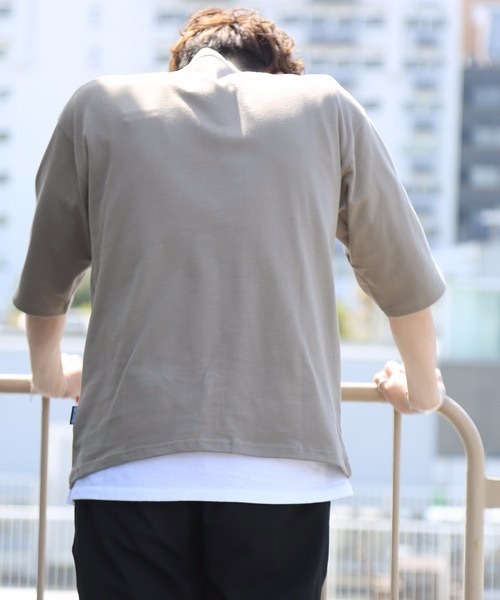 OUTDOOR PRODUCTS(アウトドアプロダクツ)の「【OUTDOOR PRODUCTS/アウトドアプロダクツ】肉厚でヘタらないヘビロテ確実Tシャツ ボックスシルエット ユニセックスサイジング ポケット付き ヘビーウェイト5分袖Tシャツカットソー(Tシャツ/カットソー・メンズ・チャコールグレー/ブルー系その他/ダークベージュ/アイボリー/ブラウン・SMALL/MEDIUM/LARGE/X-LARGE)」の13枚目の写真