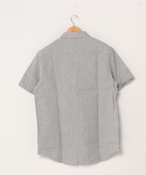 RVCA(ルーカ)の「RVCA メンズ ENDLESS SEERSUCKER S ショートスリーブシャツ/ルーカ 半袖(シャツ/ブラウス・メンズ・ライトブルー/ブラック/グレー・SMALL/MEDIUM/LARGE)」の4枚目の写真