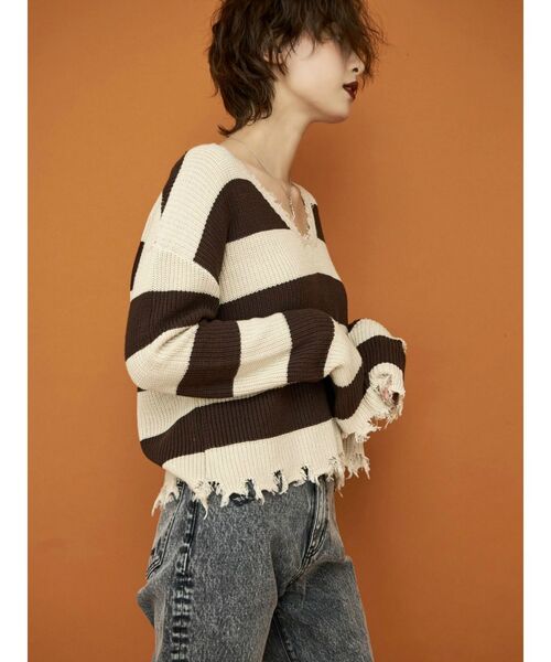 GYDA（ジェイダ）の「VネックグラインダーニットTOPS（ニット/セーター・レディース・ブラック/ブラウン/ベージュ・FREE）」の10枚目の写真