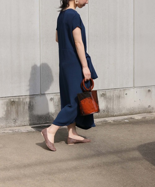 vingtrois（バントロア）の「【vingtrois】フロントリボンシャツワンピース（ワンピース・レディース・オフホワイト/テラコッタ/ネイビー・M）」の16枚目の写真