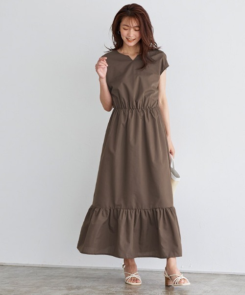 キーネックフレア切り替えワンピース