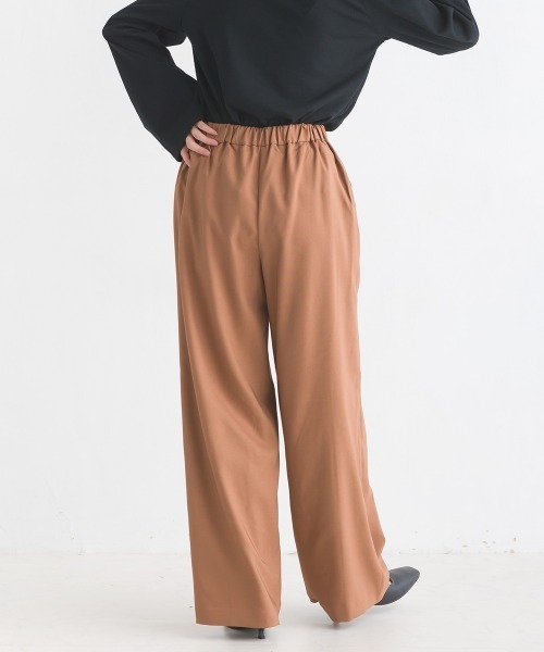 OMNES Another Edition(オムネス アナザーエディション)の「ストレッチカチオン センタープレスセミワイドパンツ(その他パンツ・レディース・ブラック/ブラウン/ベージュ/ピンクベージュ・FREE)」の7枚目の写真