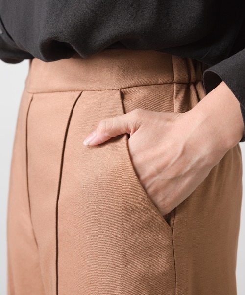 OMNES Another Edition(オムネス アナザーエディション)の「ストレッチカチオン センタープレスセミワイドパンツ(その他パンツ・レディース・ブラック/ブラウン/ベージュ/ピンクベージュ・FREE)」の21枚目の写真