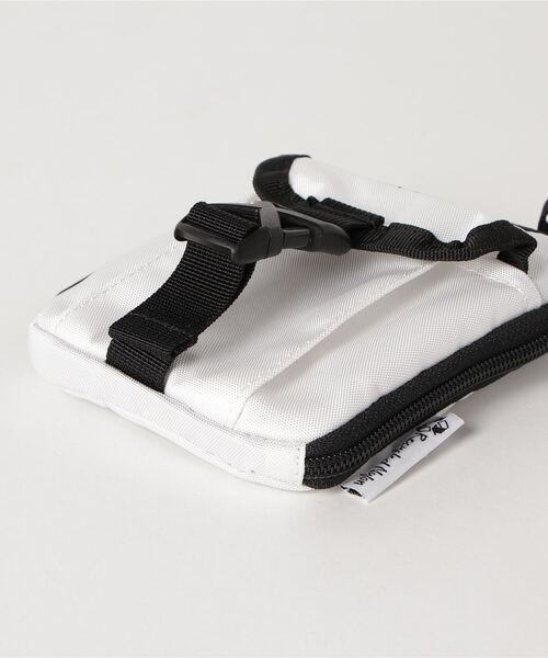 MEI（メイ）の「MEI 20 OLD BASIC 1/3MILE(ST)（ショルダーバッグ・レディース・レッド/グレー/グリーン/カーキ/ブラウン/ホワイト/ピンク/ターコイズブルー/イエロー/ネイビー/オレンジ/ベージュ/ブラック・FREE）」の15枚目の写真