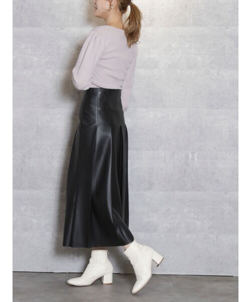 dazzlin（ダズリン）の「センターギャザーネックニットトップス（ニット/セーター・レディース・ブラック/パープル/ブラウン/モカ・FREE）」の7枚目の写真