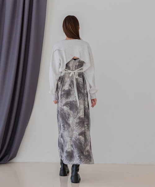 UNE MANSION（ユヌマンション）の「タイダイ柄キャミロングワンピース（シャツワンピース・レディース・ベージュ/グレー・FREE）」の21枚目の写真