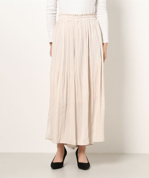 koe(コエ)の「ビンテージサテン消しプリーツ加工パンツ*(その他パンツ・レディース・アイボリー/ブラック/ブルー・FREE)」の1枚目の写真