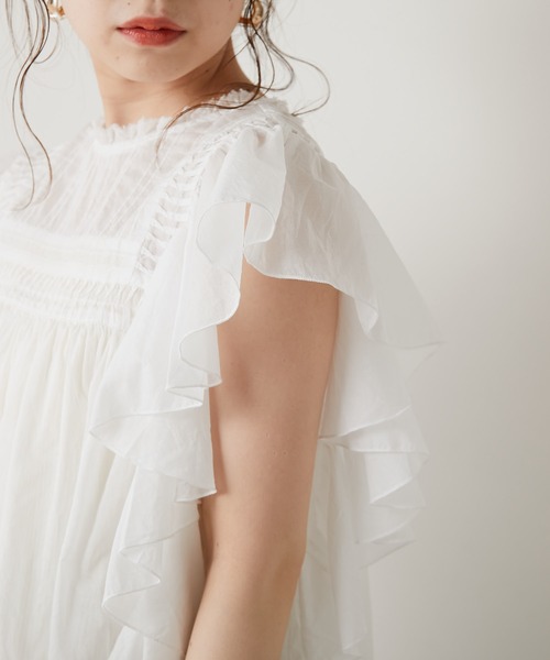 Chico（チコ）の「ピンタック肩フリルシアーブラウス（シャツ/ブラウス・レディース・ホワイト/ブラック/パープル/ピンク・FREE）」の21枚目の写真