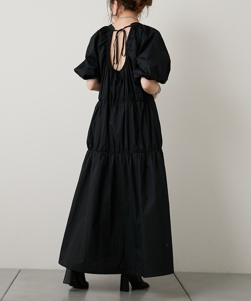 Chico（チコ）の「バックデザインティアードロングワンピース（ワンピース・レディース・ホワイト/ブラック/パープル・FREE）」の19枚目の写真