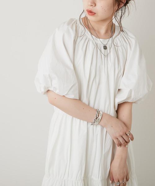 Chico（チコ）の「バックデザインティアードロングワンピース（ワンピース・レディース・ホワイト/ブラック/パープル・FREE）」の15枚目の写真