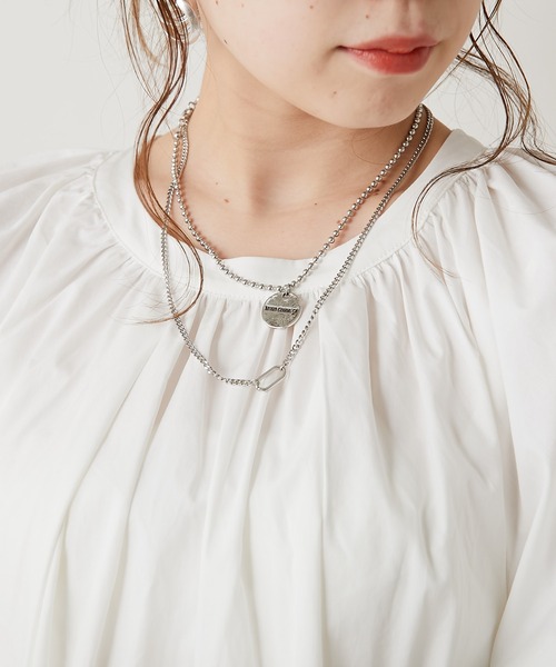 Chico（チコ）の「バックデザインティアードロングワンピース（ワンピース・レディース・ホワイト/ブラック/パープル・FREE）」の7枚目の写真