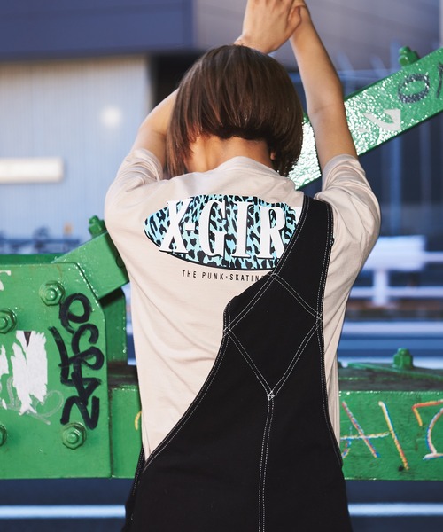 X-girl（エックスガール）の「LEOPARD OVAL LOGO S/S TEE（Tシャツ/カットソー・レディース・ブラック/ライトパープル/ホワイト/ベージュ・M/S/XL/L）」の4枚目の写真