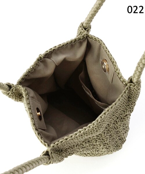 pink adobe(ピンクアドベ)の「◆つまみショルダーニットバッグ(ショルダーバッグ・レディース・ブラック/グレー/シルバー/グリーン/アイボリー/ブロンズ・00)」の9枚目の写真